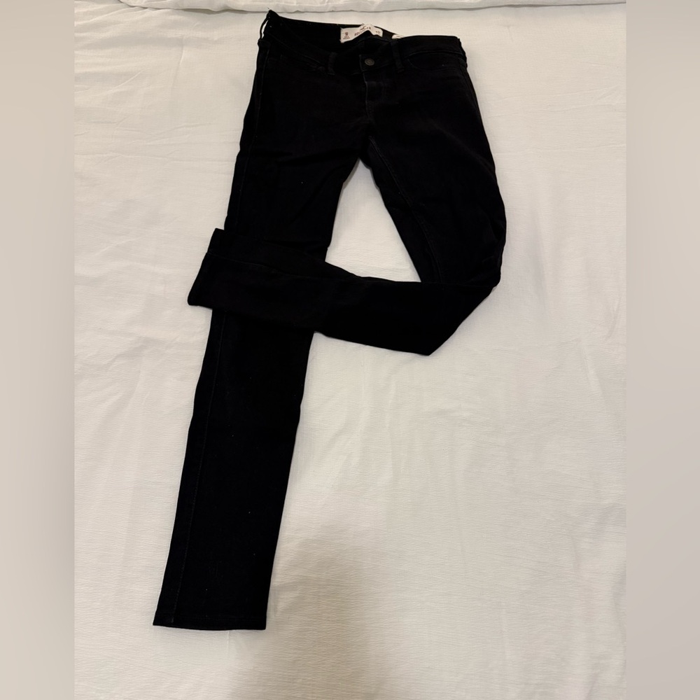 Hollister Low Rise Super Skinny Jeans